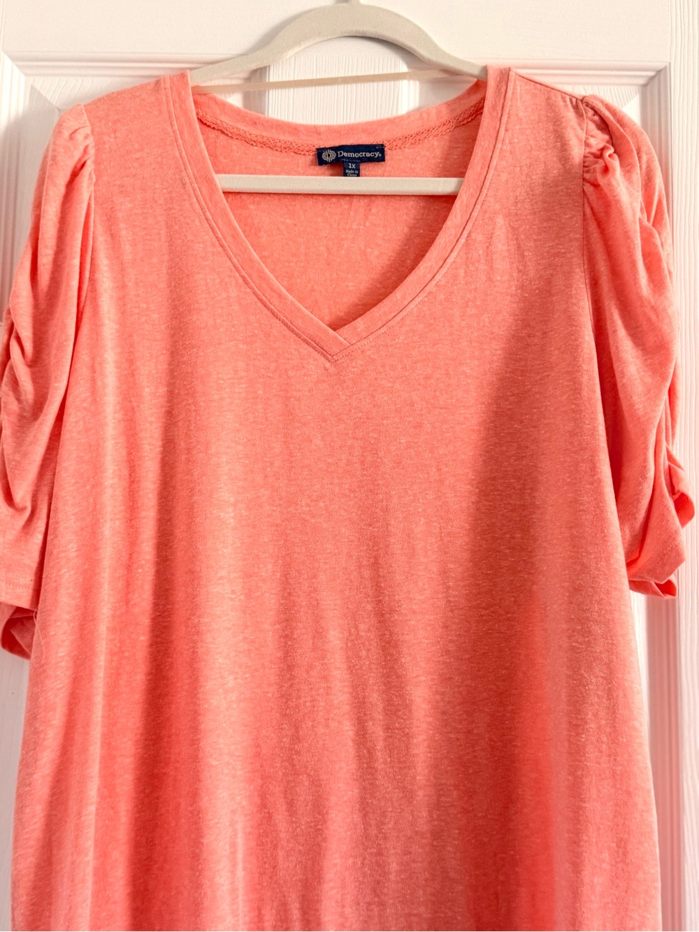 Democracy Short Sleeve V-Neck Top in Peach/Coral 1X - Picture 4 of 7